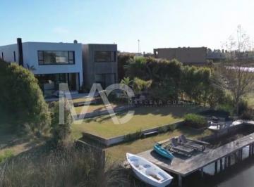 Casa · 310m² · 5 Ambientes · 1 Cochera · Casa en Venta en San Rafael, Villanueva, Tigre
