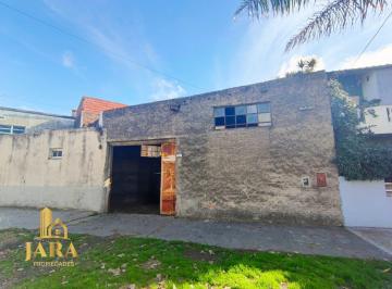 Bodega-Galpón · 150m² · 1 Ambiente · Venta Galpón en Sarandi 150 m²