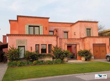 Casa de 6 ambientes, Escobar · Las Liebres Alquiler Verano 4 Dorm Ulrich Propieades