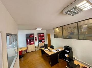 Oficina comercial de 2 ambientes, Belgrano · Oficina Corporativa con Cochera.
