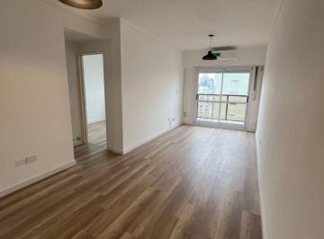 Departamento de 2 ambientes, Lomas de Zamora · Departamento 2 Ambientes Reciclado a Nuevo con Balcón – Lomas de Zamora Centro