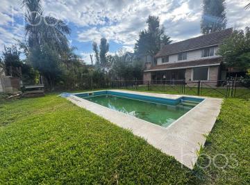 Casa · 582m² · 4 Ambientes · 2 Cocheras · Casa en Venta en Los Angeles Village 582 m. Pileta. Ing Maschwitz, Escobar