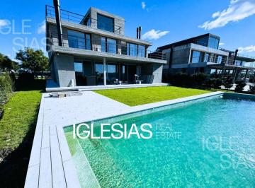 Casa · 450m² · 8 Ambientes · 2 Cocheras · Casa en Venta a Estrenar Al Lago en Lagos del Golf, Nordelta