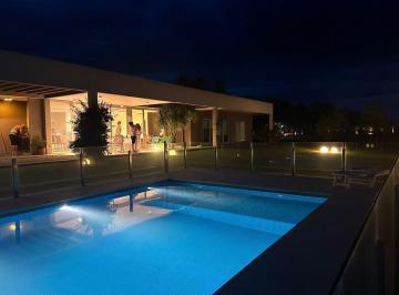 Casa · 260m² · 5 Ambientes · 4 Cocheras · Nuevo Valor! =) Casa en Barrio Privado Club de Campo Haras del Sur II, Brandsen