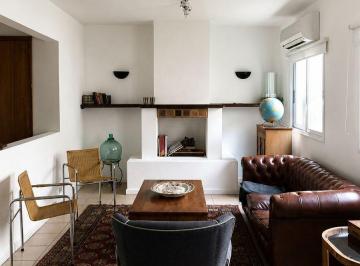 Casa · 123m² · 3 Ambientes · 1 Cochera · PH Duplex C/terraza Ppia 70 m. 2 Dorm en Suite.