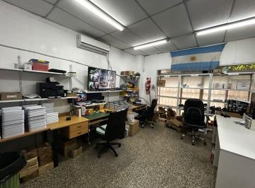 Local comercial · 234m² · Alquiler Local Calle Vivienda Sin Expensas Flores