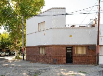 Casa · 90m² · 5 Ambientes · Casa en Venta 2 Dorm. Apta Crédito