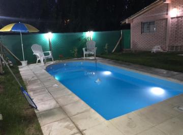 Casa · 165m² · 4 Ambientes · 2 Cocheras · Venta 2 Cabañas C/piletas en El Carrizal, P/turismo