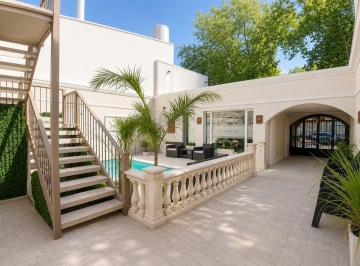Departamento · 40m² · 2 Ambientes · 1 Cochera · Venta de Complejo de Dptos en Capita - Inversion