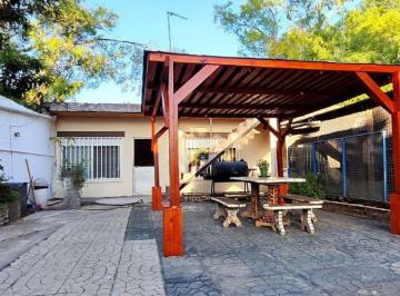 Casa · 80m² · 3 Ambientes · 3 Cocheras · Venta Casa 3 Amb Jardin Terraza Galpon San Miguel