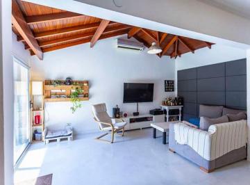 Casa · 160m² · 5 Ambientes · 1 Cochera · Casa 5 Ambientes Jardin Lomas de Zamora