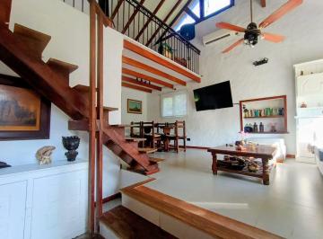 Casa · 103m² · 4 Ambientes · 1 Cochera · Casa de 4 Amb en Country Club Nautico Escobar