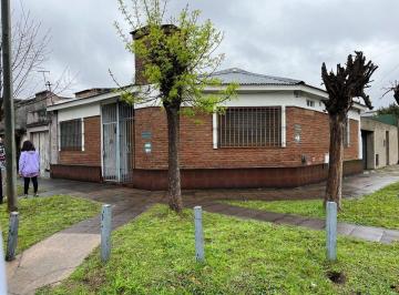 PH · 125m² · 3 Ambientes · 1 Cochera · Dos PH en Lote Único – Esquina en Monte Chingolo