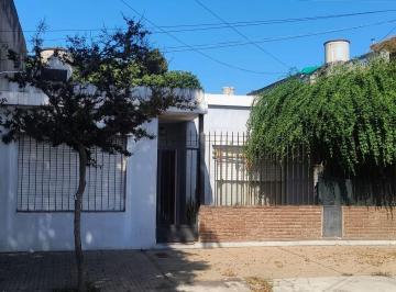 Casa · 72m² · 4 Ambientes · Venta Casa 4 Ambientes Villa Ballester a Reciclar