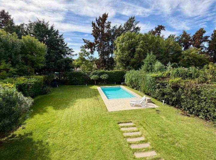 Casa · 189m² · 4 Ambientes · 1 Cochera