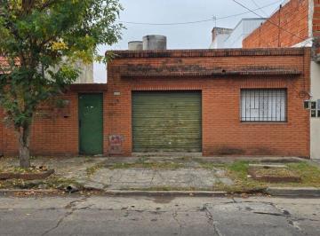 Casa · 140m² · 4 Ambientes · 1 Cochera · Venta Casa con Cochera Quincho Ezpeleta a Reciclar