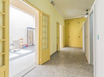 Casa · 191m² · 6 Ambientes · Venta Casa Lote Propio Flores Apto Credito