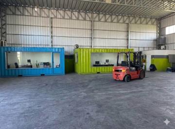 Bodega-Galpón · 750m² · Venta de Galpon/2 Oficinas/2 Baños
