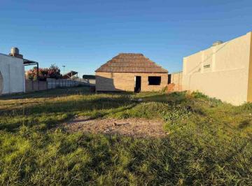 Casa · 63m² · 2 Ambientes · Venta / Casa / en Construcción