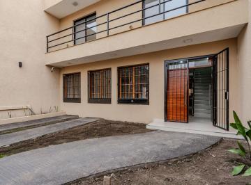 Casa · 260m² · 6 Ambientes · 1 Cochera · Venta Casa 6 Amb. Reciclada en Villa Real