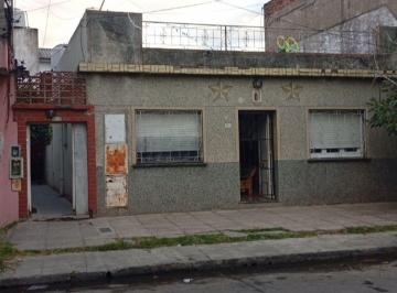 Bodega-Galpón · 170m² · Venta Galpon Mas Casa 3 Amb en Lomas de Mirador
