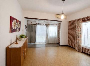 Casa · 83m² · 3 Ambientes · Venta Casa 3 Ambientes Casanova Centro Apto Credit