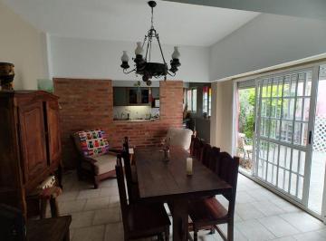 PH · 135m² · 5 Ambientes · Venta PH Planta Baja con Patio, Terraza y Quincho