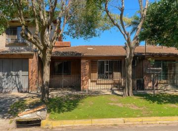 Casa · 190m² · 5 Ambientes · 2 Cocheras · Venta Casa 5 Ambientes Don Torcuato Barrio Colcas