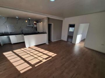 Bodega-Galpón · 235m² · Venta Bloque Depto 3 Amb a Estrenar J C P + Local