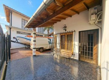 Casa · 280m² · 4 Ambientes · 3 Cocheras · Venta Casa con Dos Locales y Depto Laferrere