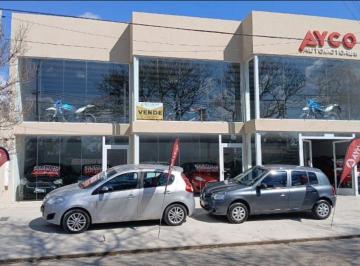 Local comercial · 130m² · 2 Cocheras · Local Comercial Corazon de Funes