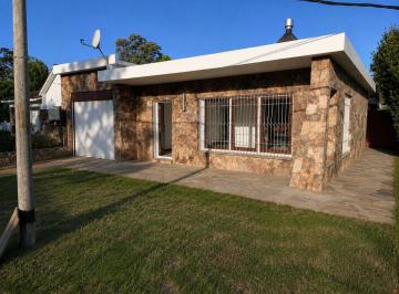 PH · 85m² · 3 Ambientes · Venta de Casa de 2 Dorm. en Pinares