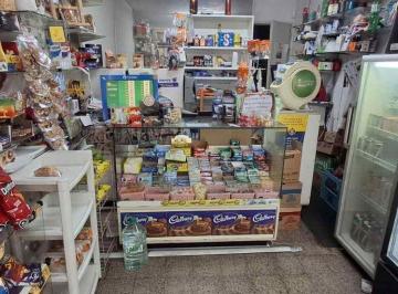 Fondo de comercio · 43m² · Kiosco Al Lado de Colegio y Frente a Parada