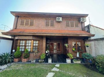 Casa · 433m² · 5 Ambientes · 4 Cocheras · Venta Casa Quilmes Centro Apto Credito