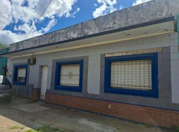 Casa · 200m² · 5 Ambientes · Venta Casa/lote con 5 Departamentos en Merlo.