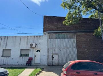 Bodega-Galpón · 725m² · Casa en Venta en Junin con Galpon