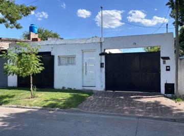 Casa · 131m² · 2 Ambientes · 2 Cocheras · Casa en Venta en Pergamino