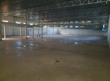 Casa · 330m² · 8 Ambientes · 1 Cochera · Fábrica con Casa en Venta en Arrecifes