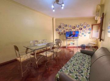 Departamento · 60m² · 3 Ambientes · Venta 3 Ambientes en Coghlan Sobre Av.
