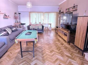 Casa · 6 Ambientes · 1 Cochera · Casa en Alquiler Amoblada en Punta Chica Victoria