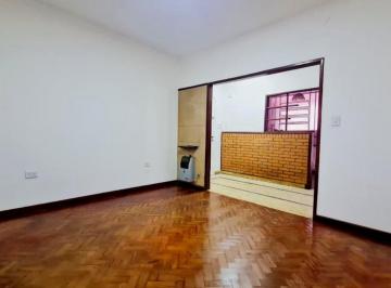 Departamento · 60m² · 3 Ambientes · Venta Depto. 3 Amb C/patio Propio y Terraza. Gerli