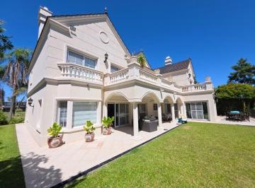 Casa · 402m² · 6 Ambientes · 4 Cocheras · Venta Casa 6 Amb Club de Campo Hacoaj Lote 1000 m²