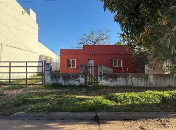 Casa · 85m² · 3 Ambientes · Casa en Venta a Restaurar en Goya Corrientes