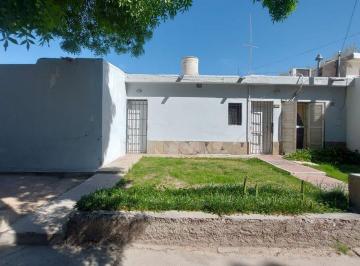 Departamento · 122m² · 2 Ambientes · Venta Casa/2 Departamentos Rivadavia Mendoza