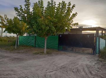 Casa · 94m² · 2 Ambientes · 2 Cocheras · Casa en Venta en Barrio Cerrado en Maipú