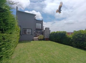 Casa · 110m² · 4 Ambientes · 1 Cochera · Venta Casa 4 Ambientes en El Martillo Apta Crédito