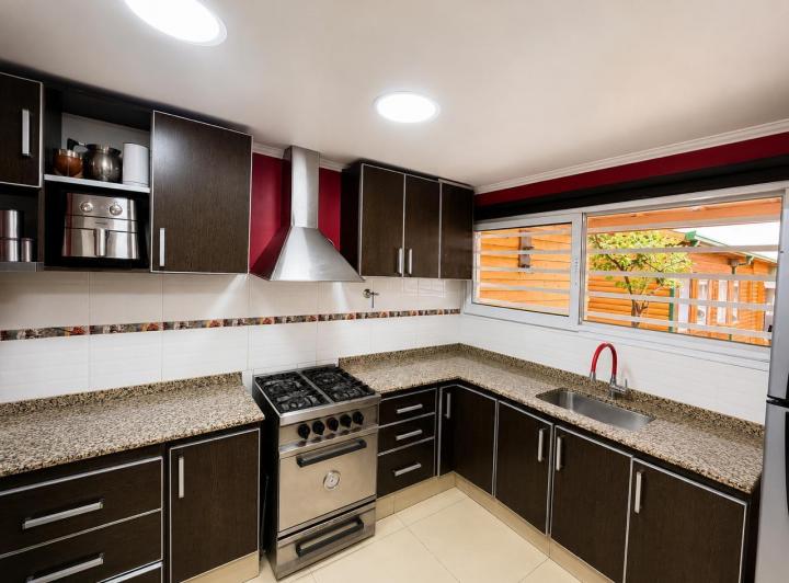 Casa · 174m² · 4 Ambientes · 2 Cocheras