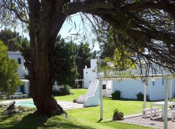 Hotel , Las Gaviotas · Complejo 5 Casas, Parque y Piscina (Con Clientela Funcionando)