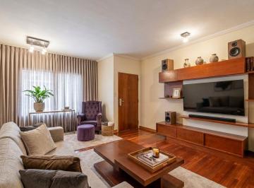 PH · 145m² · 4 Ambientes · 1 Cochera · Venta Dúplex de 4 Ambientes con Patio y Cochera en Barrio Naón Mataderos