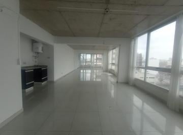 Oficina comercial · 75m² · 1 Ambiente · Venta / Alquiler Oficina en Flores - Muy Luminoso